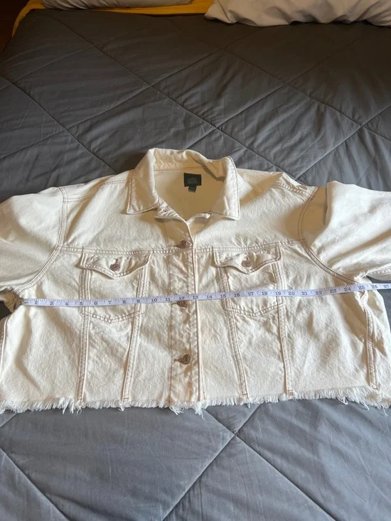 wild fable Cream Cropped Denim Jacket - Picture 2 of 3